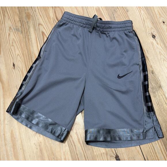 Nike Boys' Dri-FIT Elite Gray Stripe Basketball Shorts Size XL - Picture 1 of 6